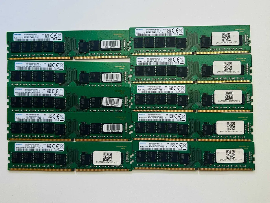 Серверний модуль оперативної DDR4-пам’ять Samsung M391A4G43MB1-CTDQ